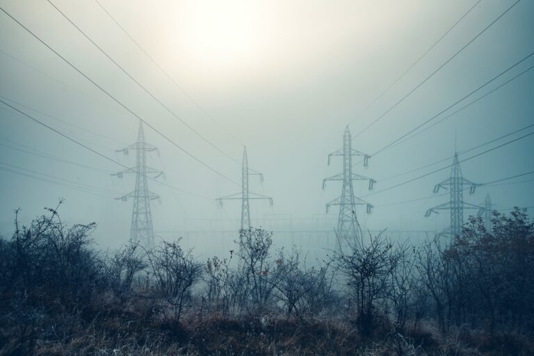 Teljesítmény, ellenállás, munka, energia Power lines. Power equipment of power station. Production of Electric energy